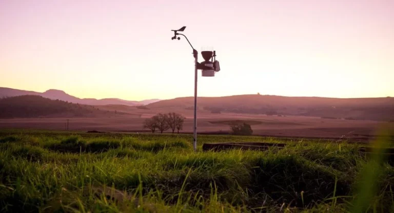 Tools and technologies for monitoring hydrometeorological hazards