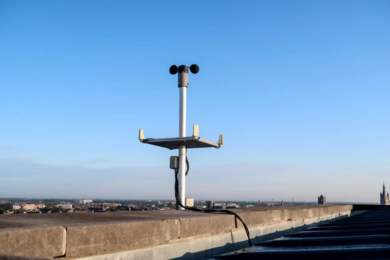 Understanding Anemometers and How They Work