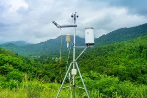 Choosing the Right Commercial Weather Station for Your Needs